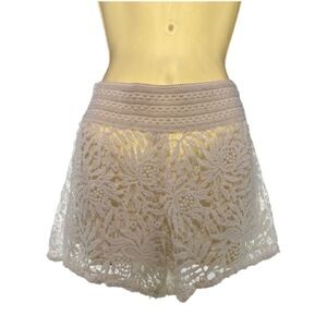 Beatrice Boutique from Mexico white lace shorts